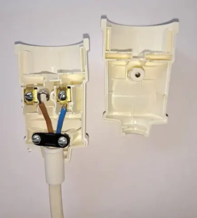 Удлинитель электрический "Доктор Ап" 1 розетка, 5 метров, ПуГВВ 2x1.5 мм, белый 3.6 кВт, 16А, серия "Мощный"