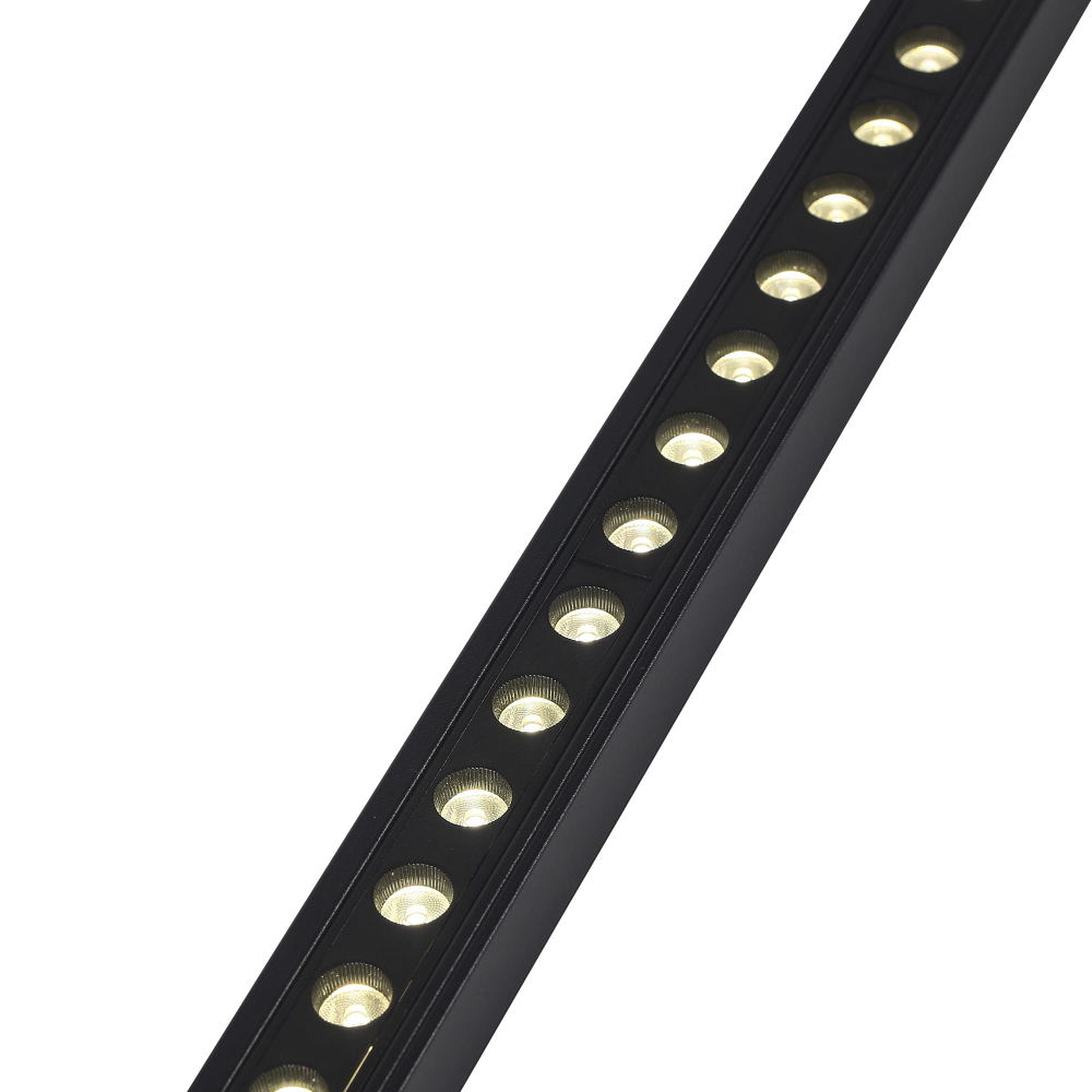 ST1361.446.24 Светильник трековый SKYLINE 48+ LED 1х24W