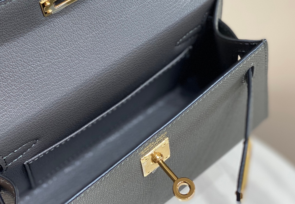 Hermes Kelly Mini 20