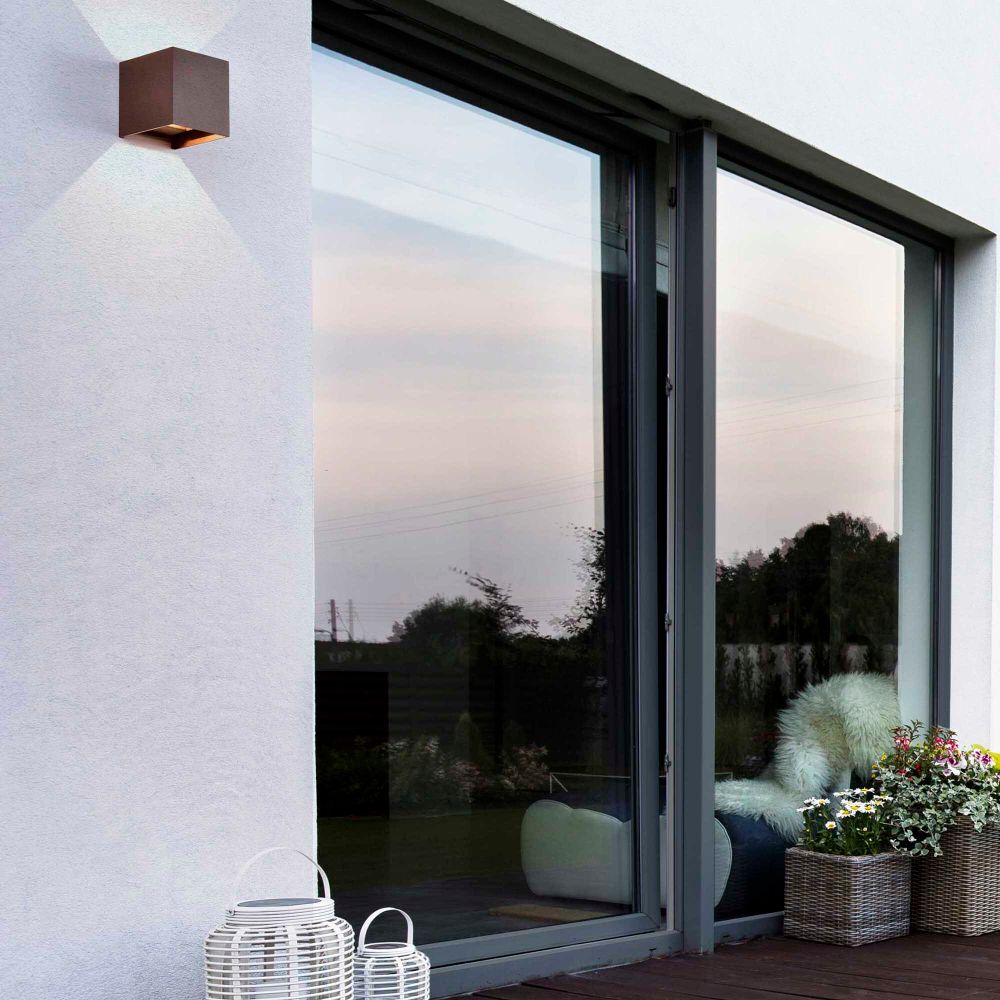 7650 Настенный уличный светильник DAVOS