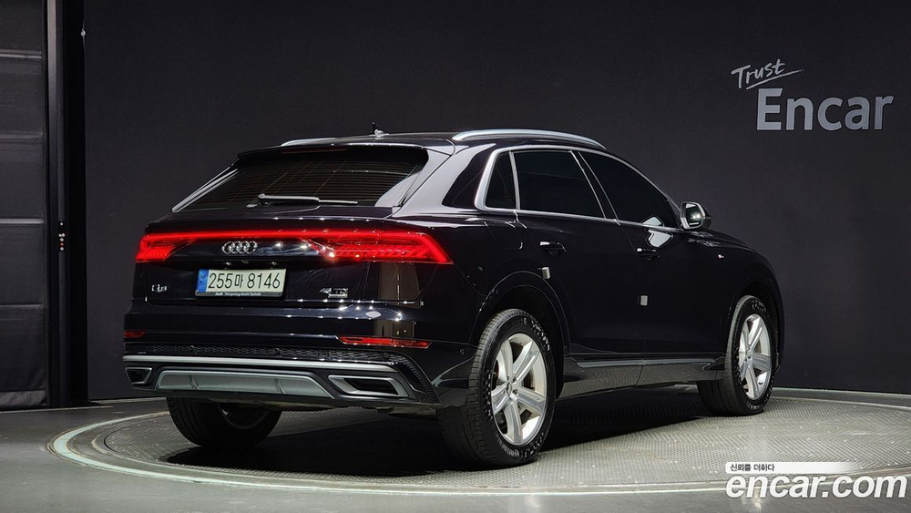 Audi Q8 45 TDI Quattro Premium (03.2021)