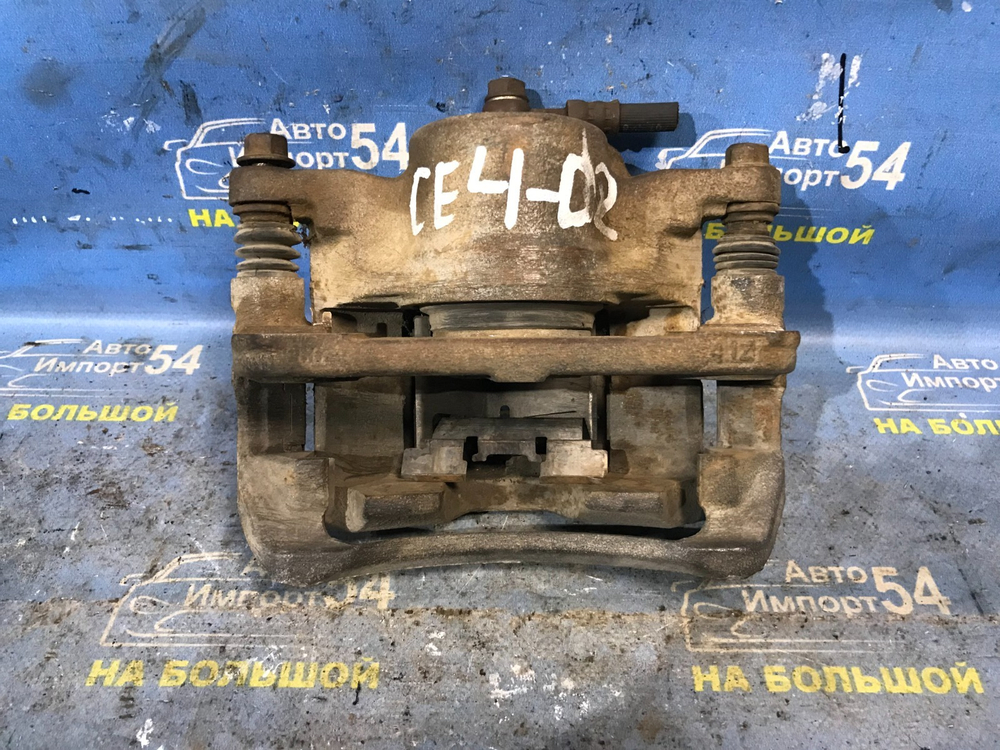 Суппорт тормозной передний правый Honda RAFAGA 1995