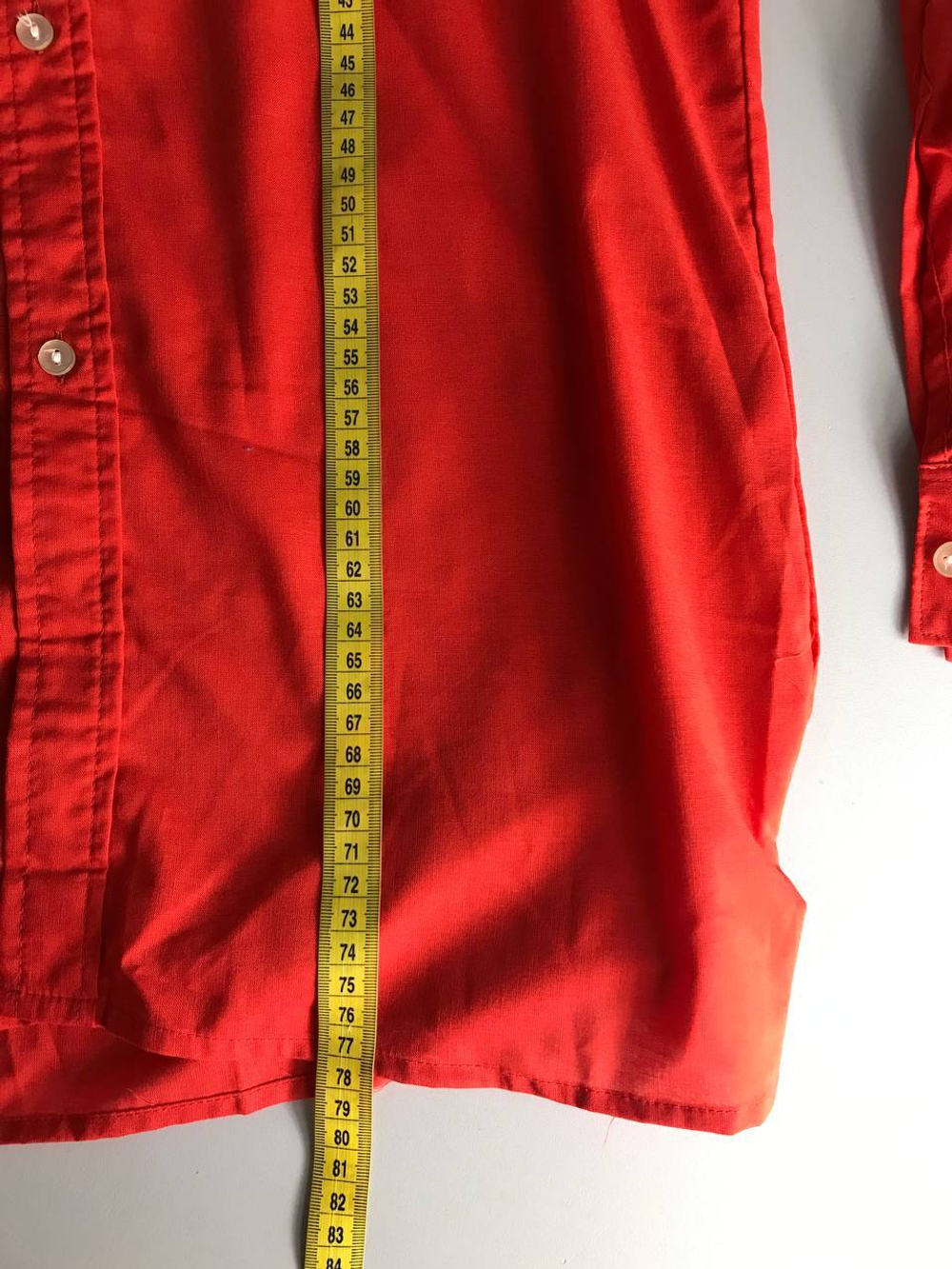 Рубашка яркого цвета, визуально на 48/50 размер