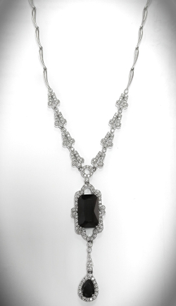 Ювелирное колье из серебра