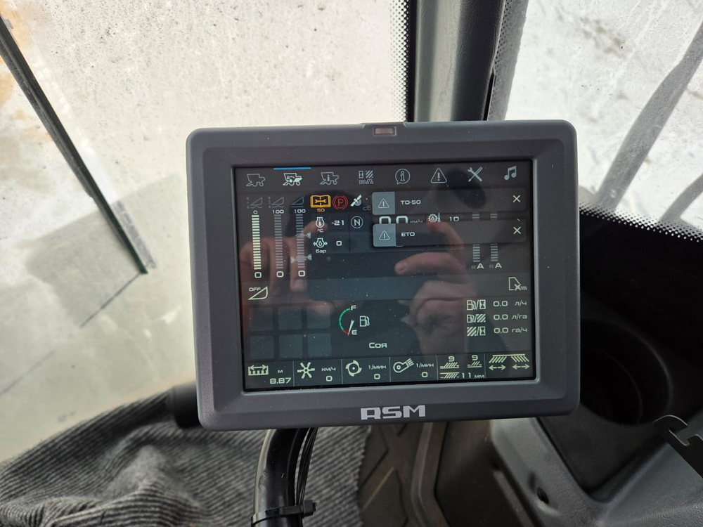 КЗ Ростсельмаш РСМ-181 Комбайн TORUM-785 (Дизельный, 14,9 л, 510 л.с., АТ)