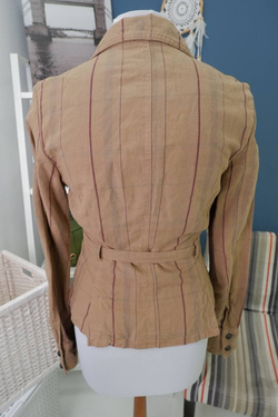 Пиджак с поясом 46 размер