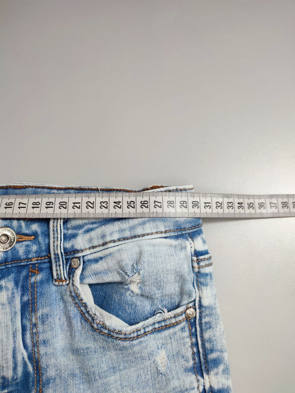 Джинсы Stradivarius зауженные 38 размер