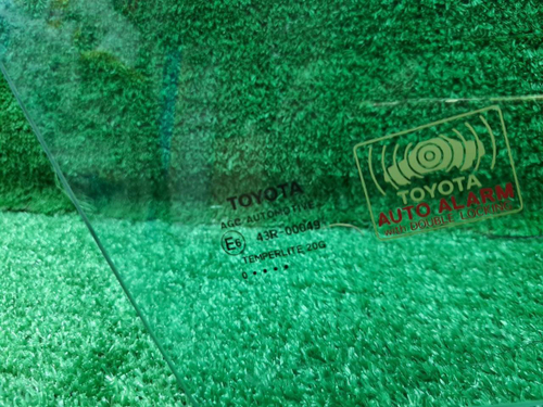 Стекло переднее правое Toyota RAV4 XA50 (2018-нв)