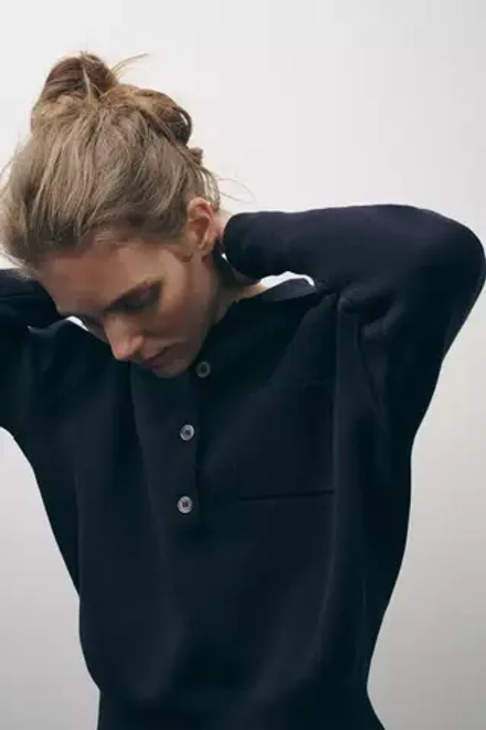 ZARA ОДНОТОННЫЙ СВИТЕР С ВОРОТНИКОМ ПОЛО, МОРСКОЙ СИНИЙ