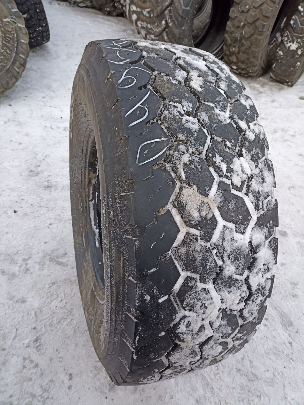 445/65RR22.5 Bridgestone M748 шина б/у