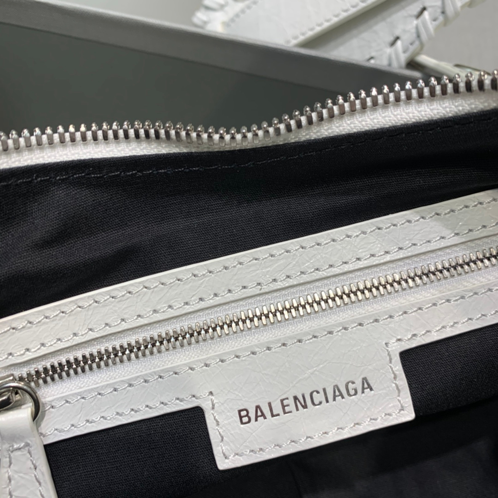 Balenciaga Le Cagole 33 cm