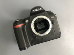 Nikon D70s kit 18-55mm 3.5-5.6G ED AF-S DX (46.000 кадров)