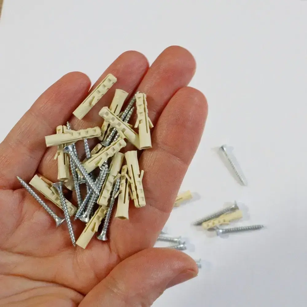 Дюбель распорный 4х20мм PND с шурупом 2,5х25мм, нейлоновый Европартнер (20 шт.)