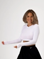 Белый лонгслив укороченный облегающий с длинным рукавом