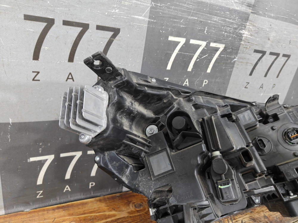 Фара левая LED Haval M6 2 21-нв Б/У Оригинал 4121100XKZ0YB