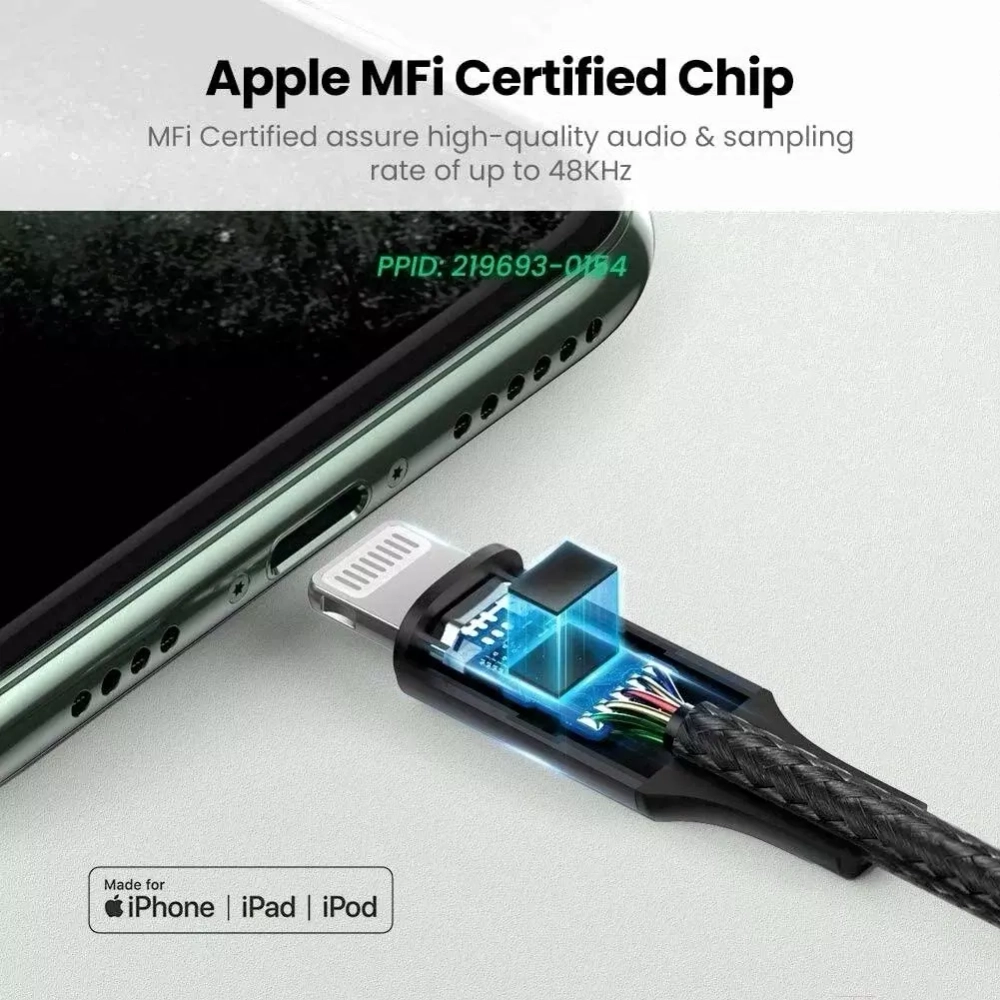 AUX cable 1m Lightning black