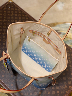 Louis Vuitton Neverfull MM