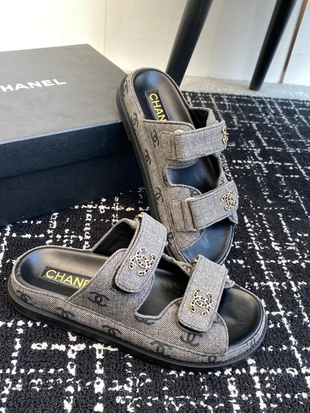 Chanel Slide