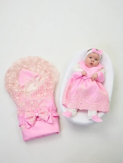 Конверт на выписку новорожденного