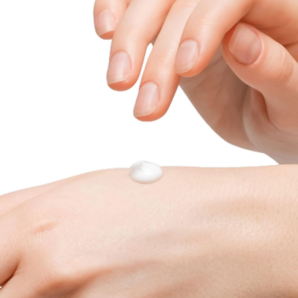 Крем для рук парфюмированный the Saem Perfumed Hand Moisturizer Vanilla 35 g увлажняющий