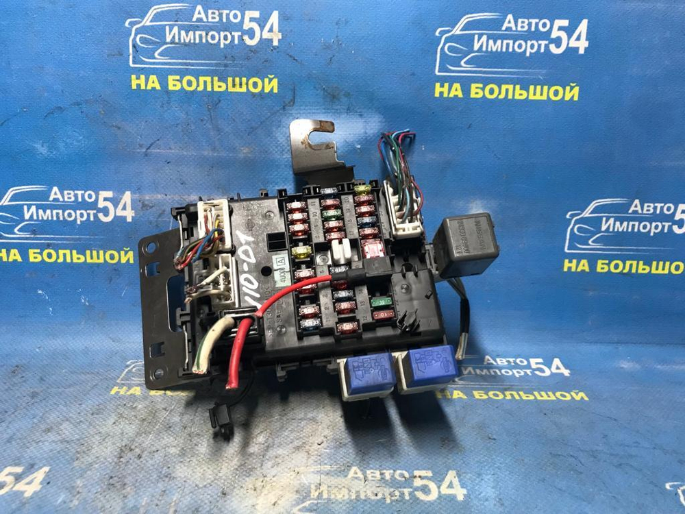 Блок предохранителей салонный NISSAN TINO 2000