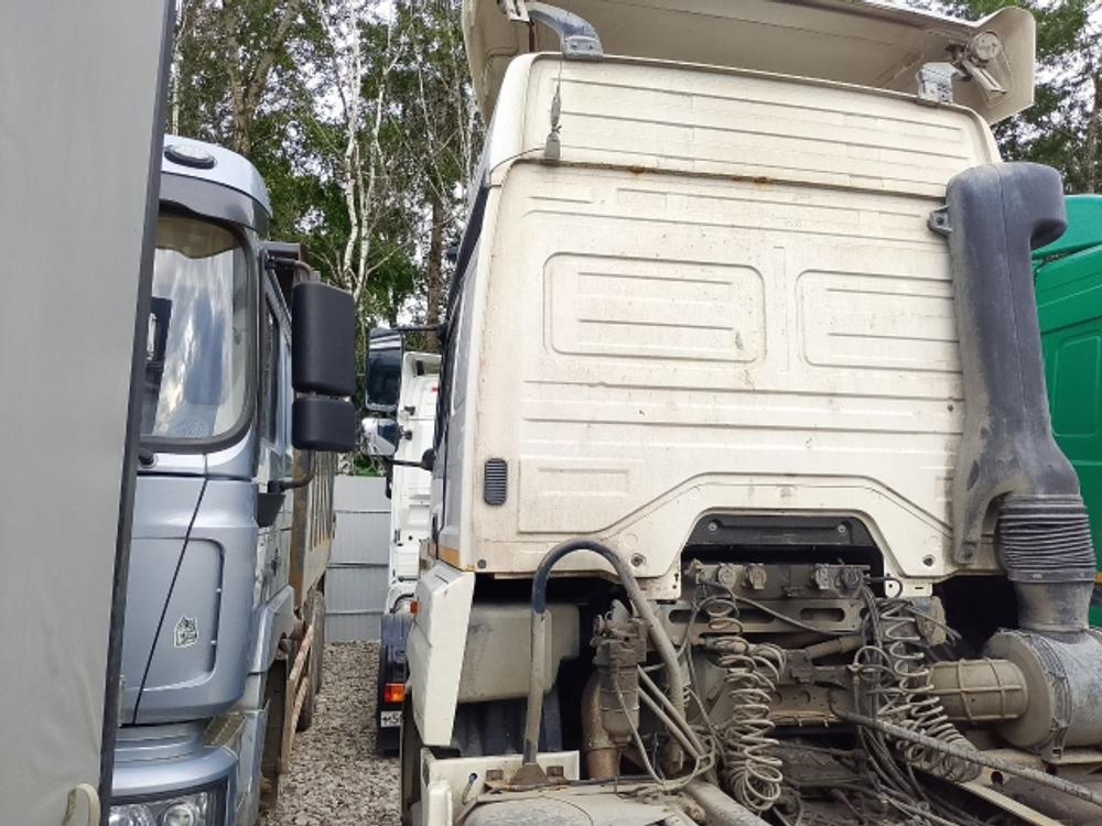 КамАЗ 5490 4x2 Седельный тягач 5490-DC (Дизель/Газ, 12,0 л, 401 л.с., МТ)