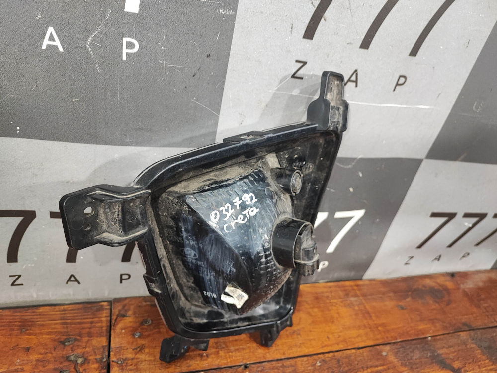 ПТФ передняя правая Hyundai Creta 1 (GS) 16-21 Б/У Оригинал 92208M0000