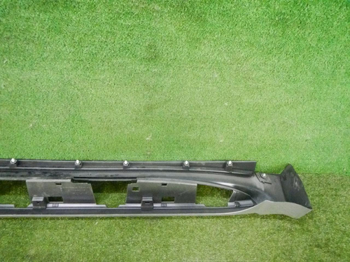 Накладка порога левая Toyota Land Cruiser 200 (2015-2021)