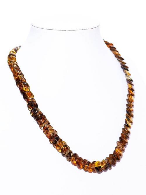 Бусы из натурального цельного янтаря "Чешуйки", длина 50 см, бусины до 15 на 10 мм.
