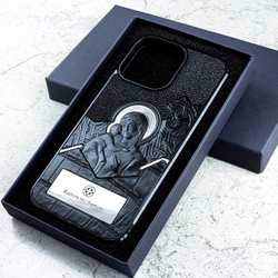 Солидный чехол iPhone из натуральной кожи крокодила Euphoria HM Premium аксессуар из Православной коллекции с изображением Пресвятой Богородицы