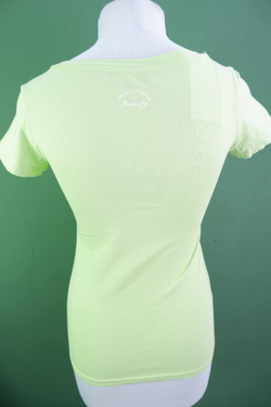 Футболка Oodji по фигуре с вышивкой 44 размер