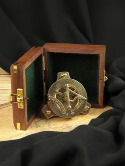 Nautical Морской компас в деревянном футляре