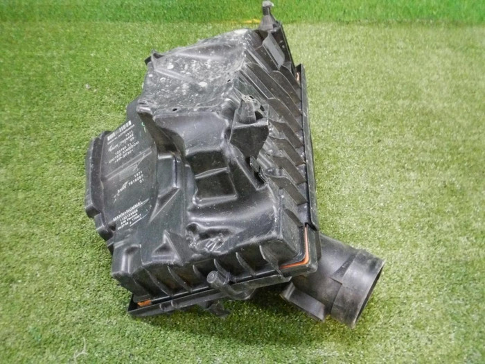 Корпус воздушного фильтра BMW X1 F48 (2015-2022)