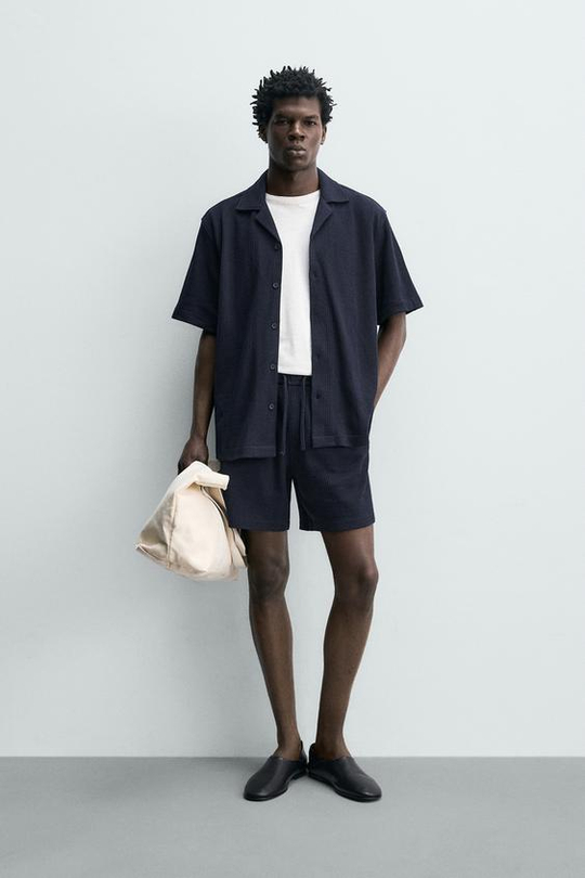 ZARA ШОРТЫ RELAXED FIT ИЗ РЕЛЬЕФНОЙ ТКАНИ, ЦВЕТ НОЧНОГО НЕБА