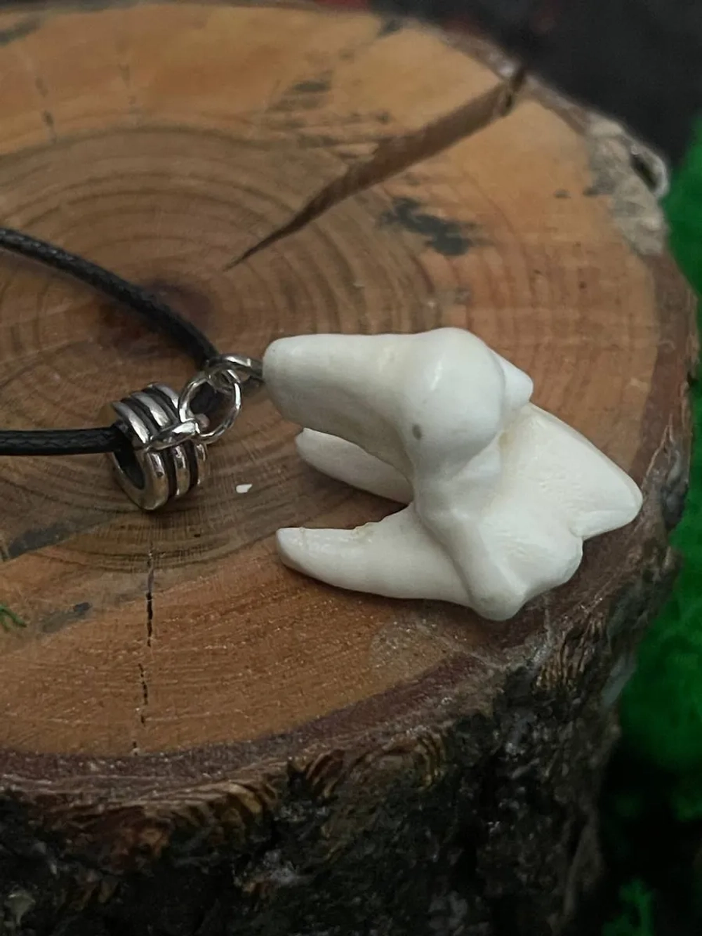 Амулет Зуб Волка