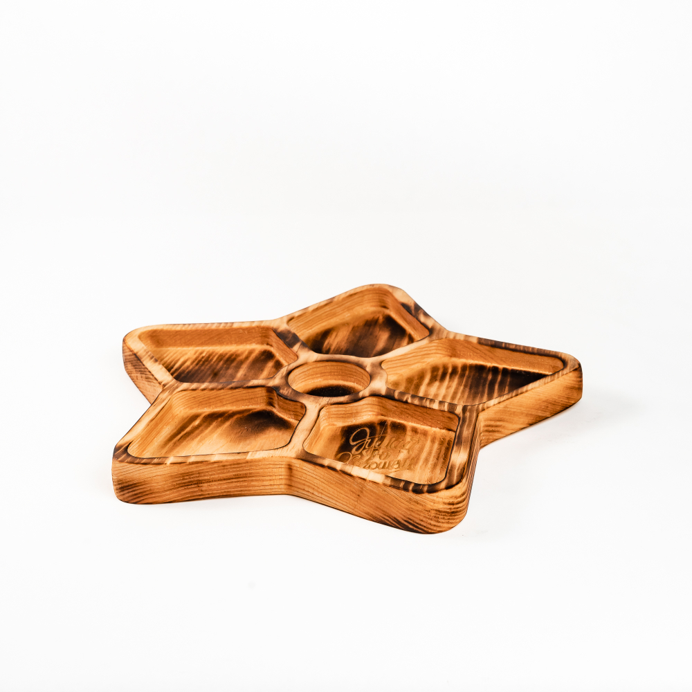 Менажница деревянная из сибирского кедра для подачи блюд и закусок с гравировкой "ДУМАЙ О ХОРОШЕМ". MG98