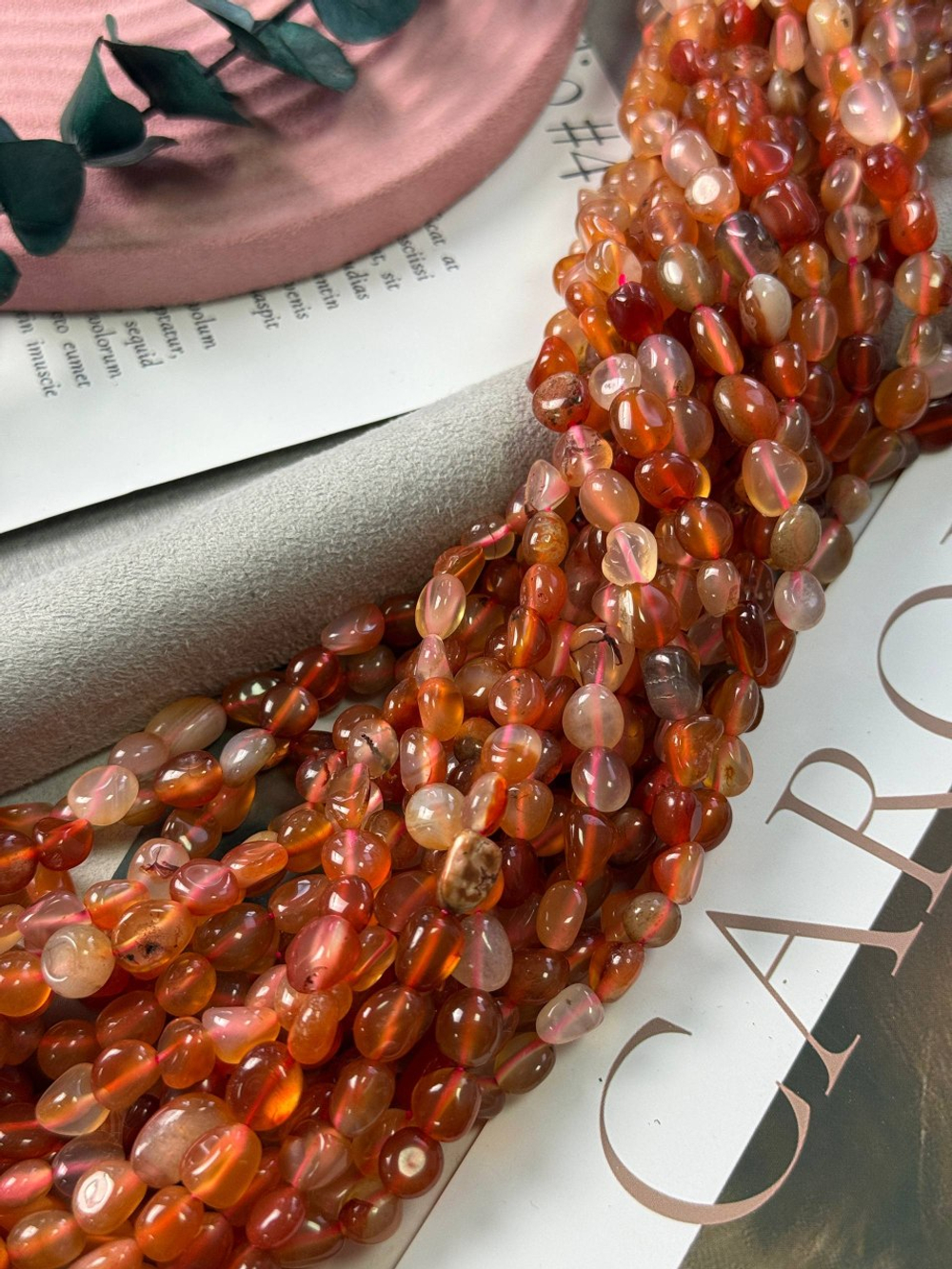 Натуральный агат галтовка 6-8 мм, нить 41 см