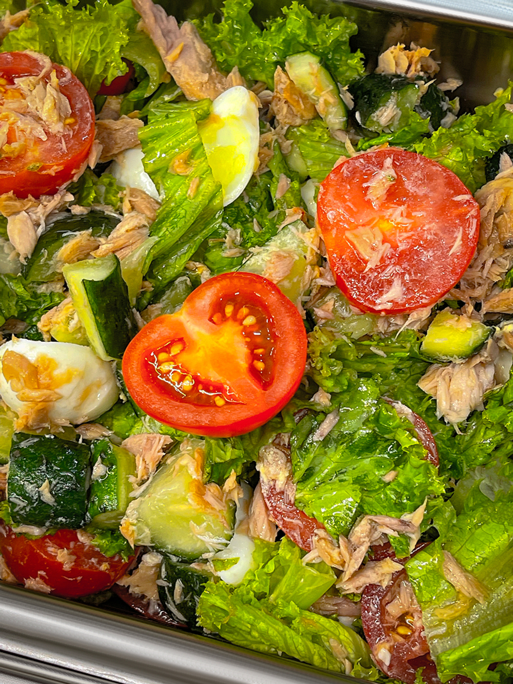 Салат с тунцом