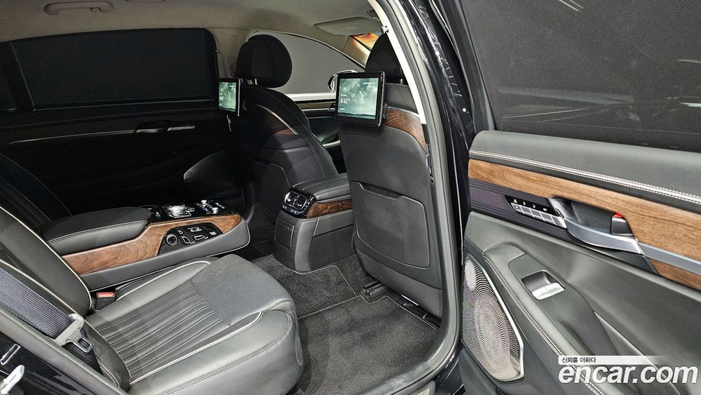 Genesis G90 3.8 AWD (02.2020)
