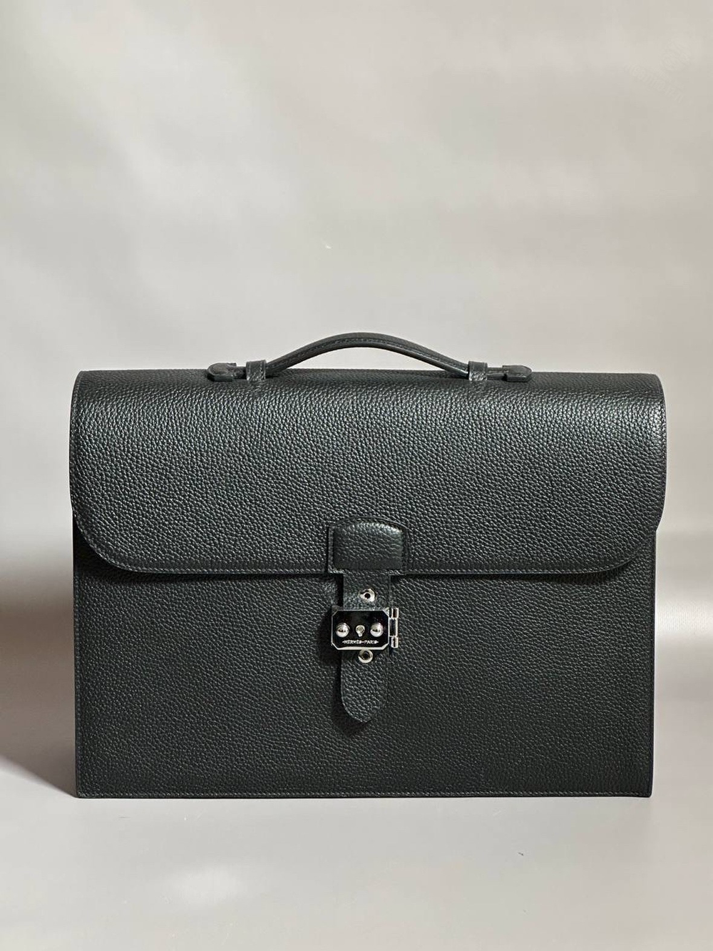 Портфель Hermes