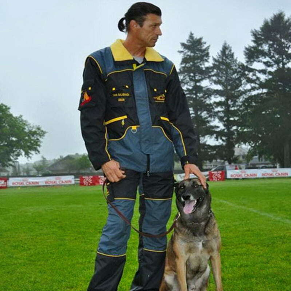 Костюм для дрессировщика Fordogtrainers «PROTECTIVE SUIT» из мембранной ткани.