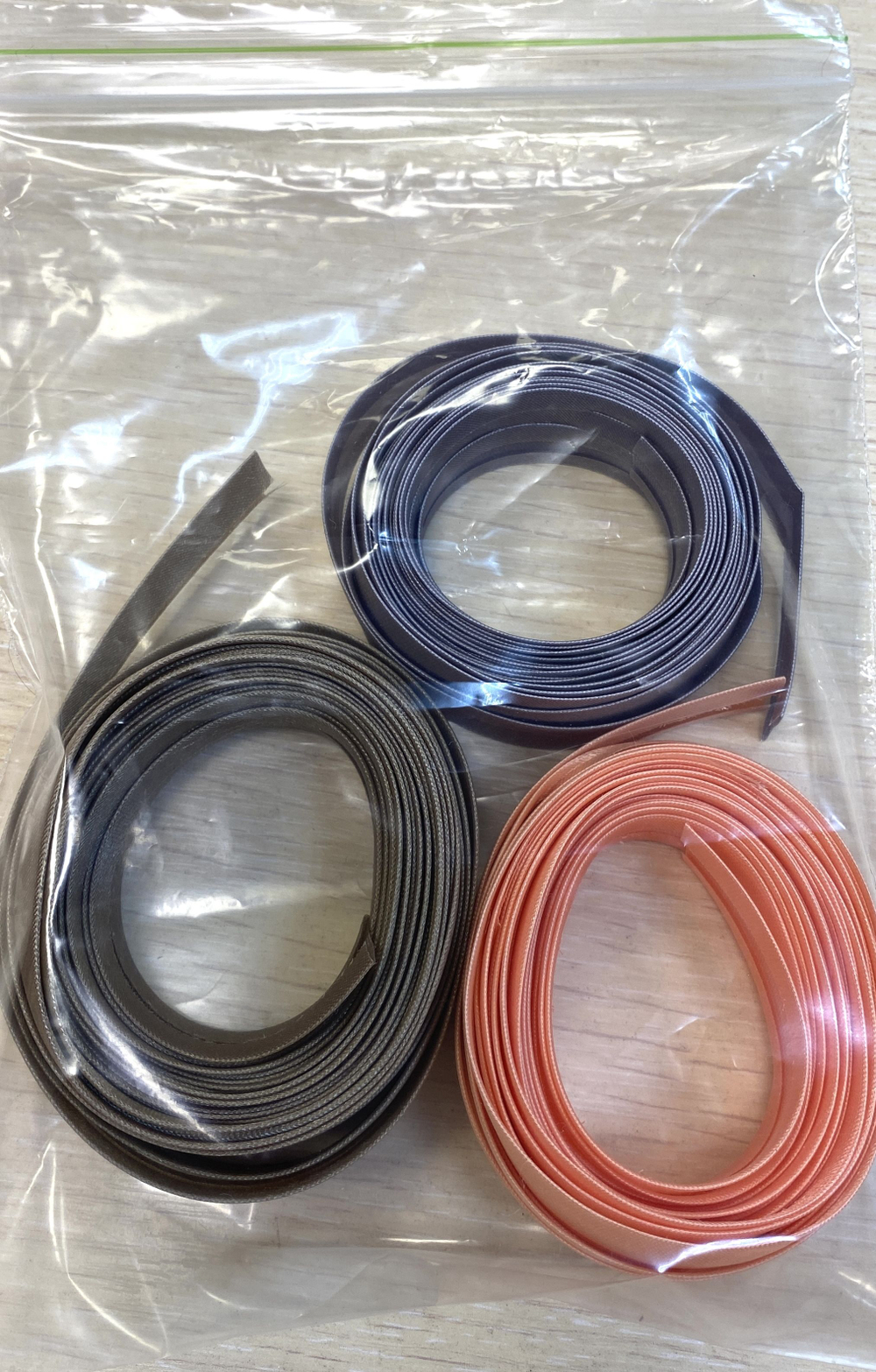 Бейка косая атласная 15мм (3 цвета по 5 м)