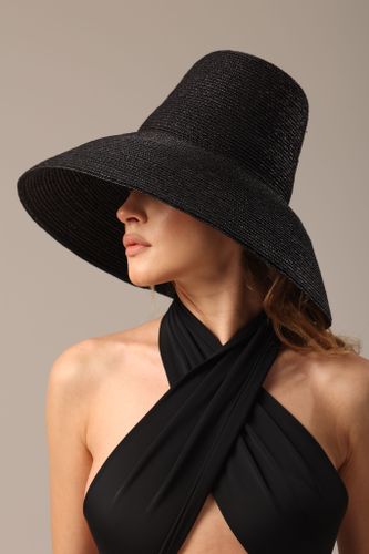 Шляпа купол, черная