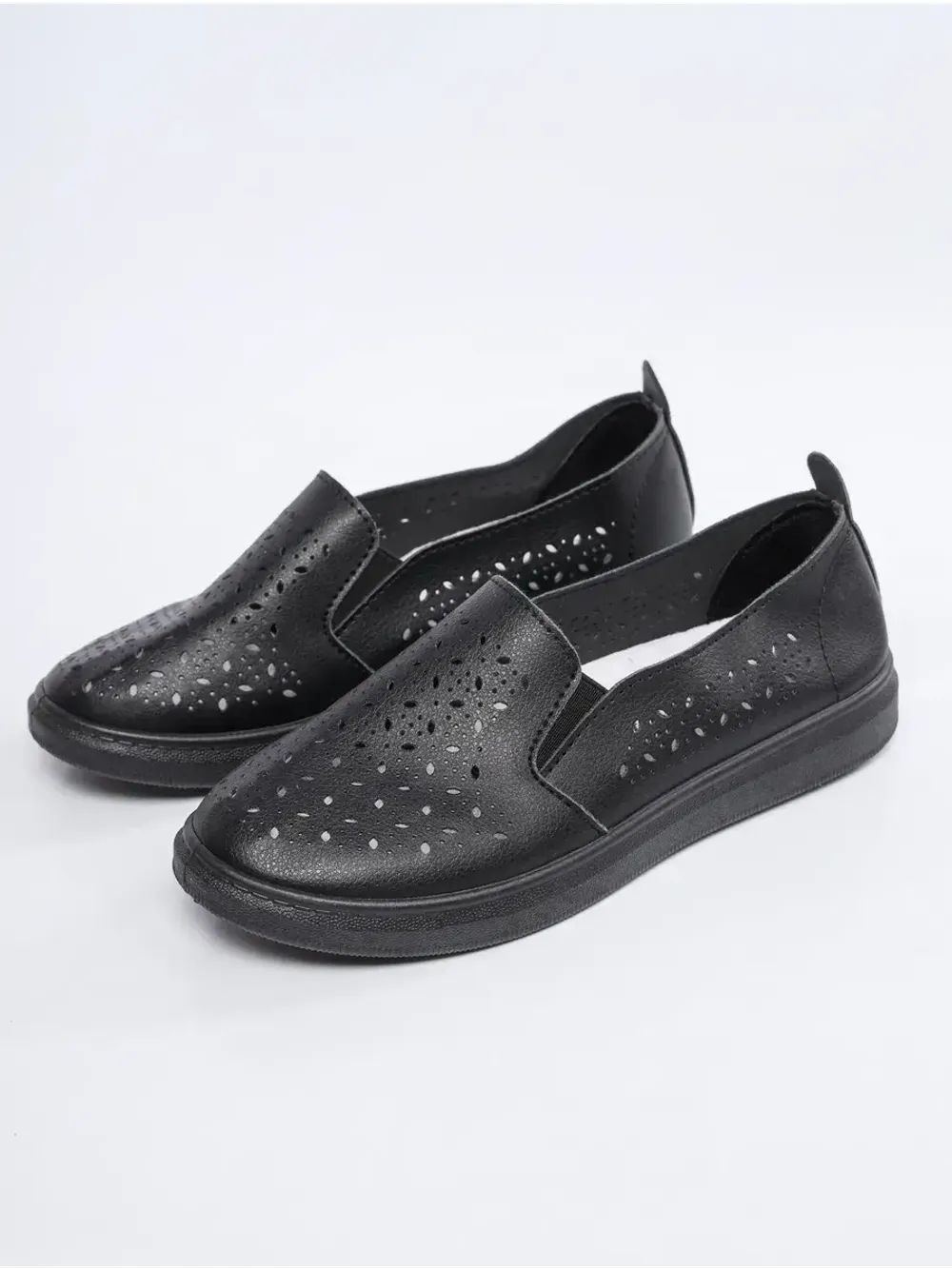 Мокасины летние с перфорацией