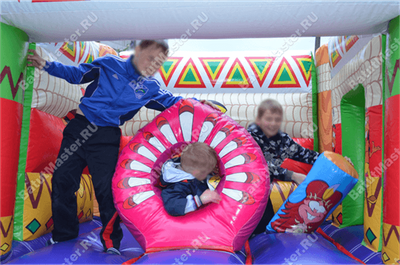 Коммерческий надувной батут "Индеец"