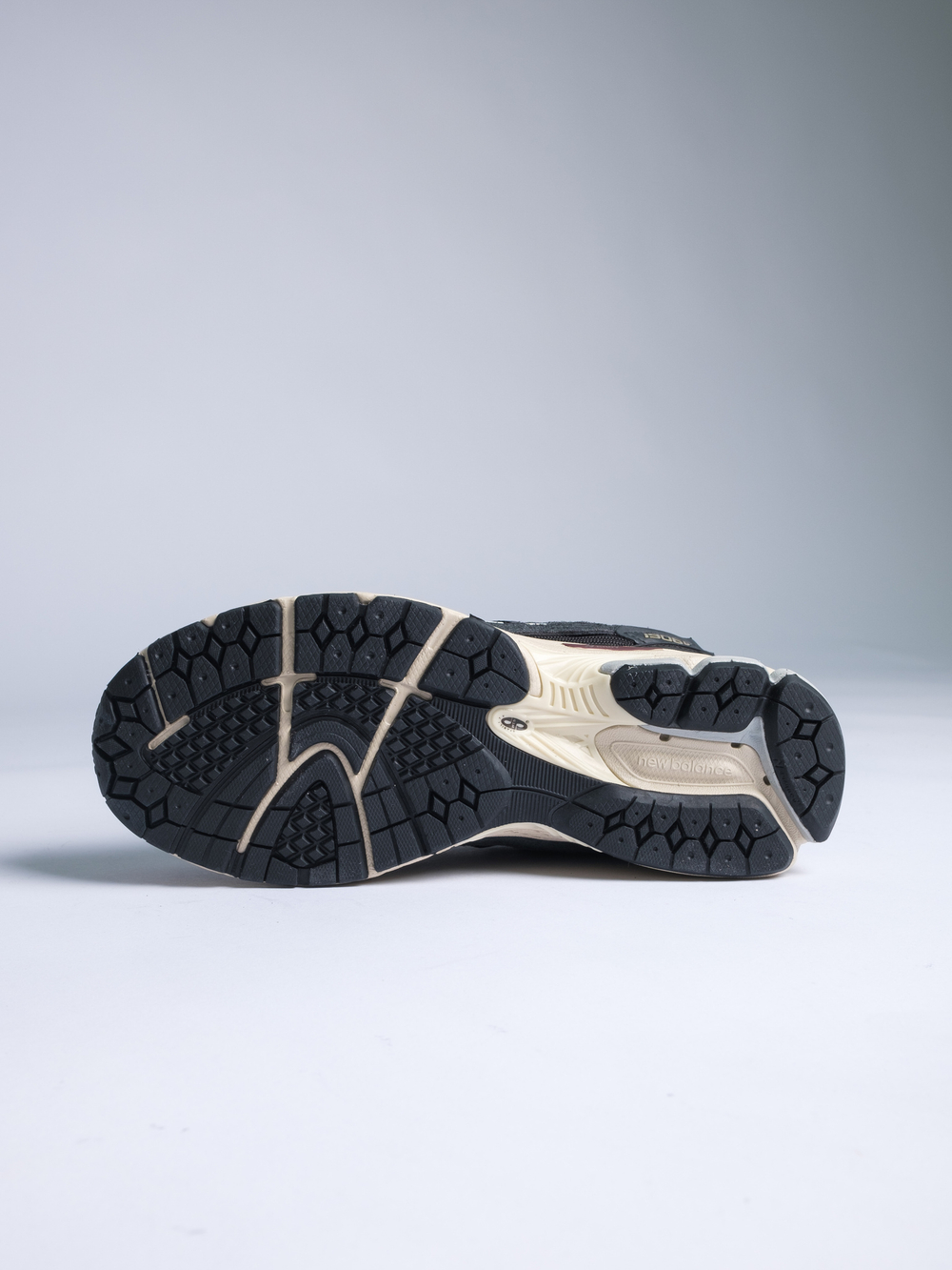 Кроссовки New Balance #M1906 DD (т.сер.)