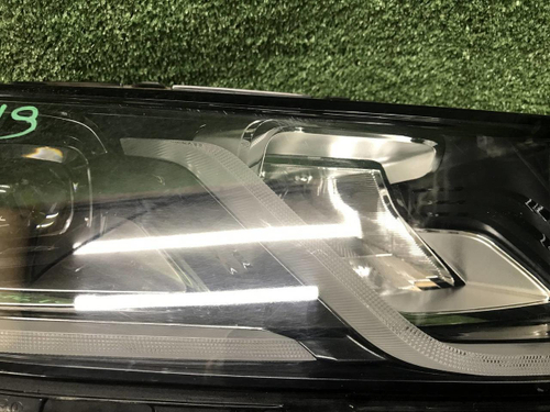 Битая Фара правая Geely Coolray (2019-2024) LED