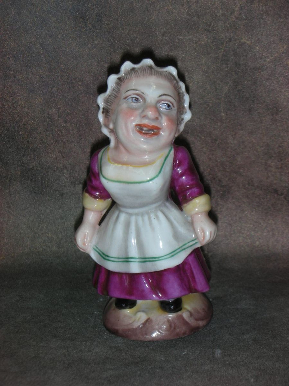 Статуэтка. Фарфор. Карлица. Ginori. Италия