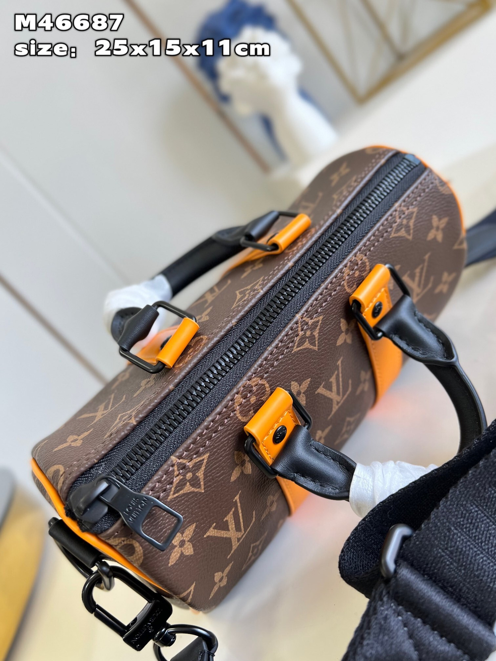 Louis Vuitton Keepall 25