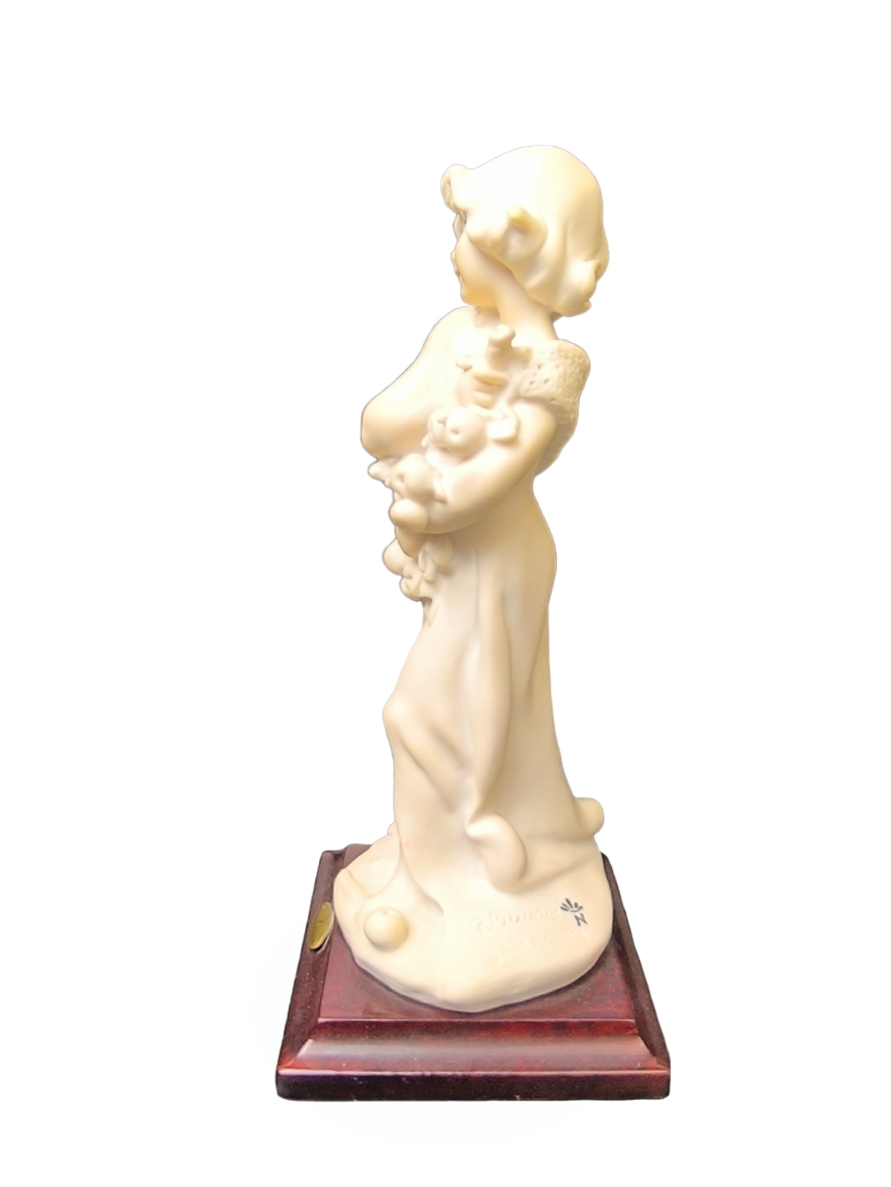 Статуэтка "Девочка с яблоневой веткой" Capodimonte